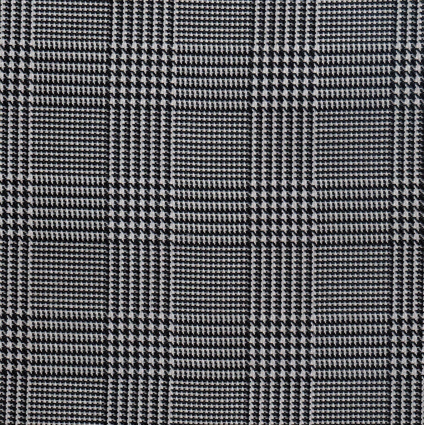 Tela 13002056 Dacron SchoolLine en negro y blanco con patrón plaid tipo check para uniformes escolares e institucionales