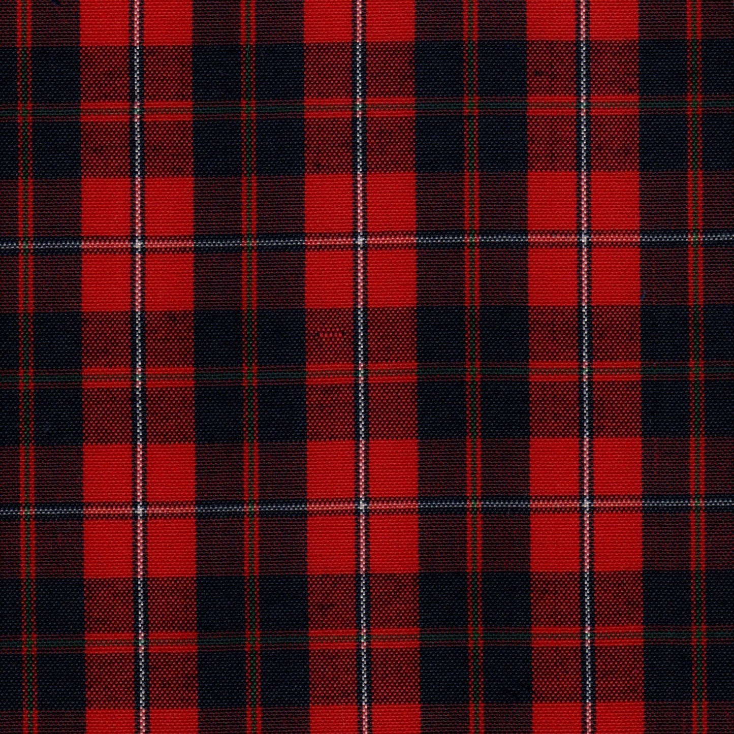 Tela 13002064 Dacron SchoolLine; tejido a cuadros rojo y azul marino con líneas verdes, ideal para uniformes escolares e institucionales.