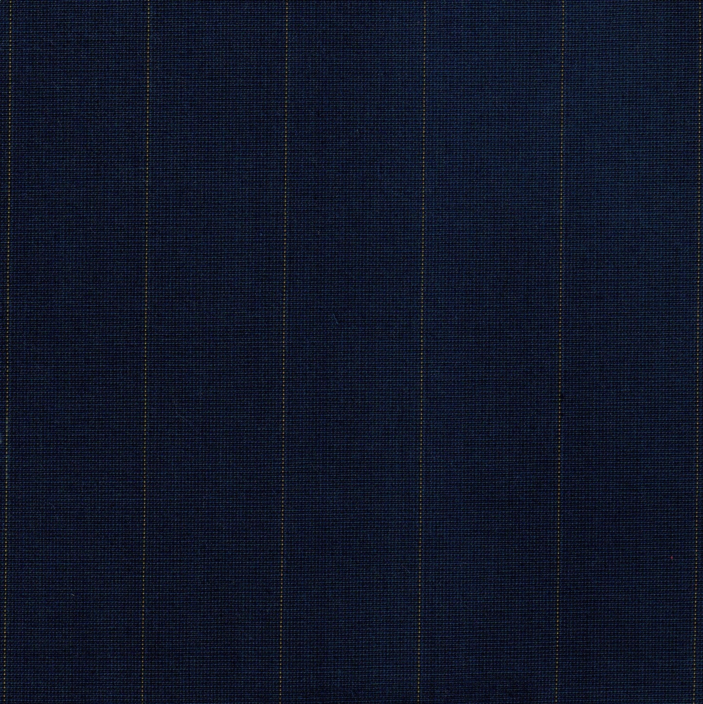 Tela de poliéster Dacron azul marino con finas líneas verticales doradas; ideal para uniformes escolares SchoolLine.