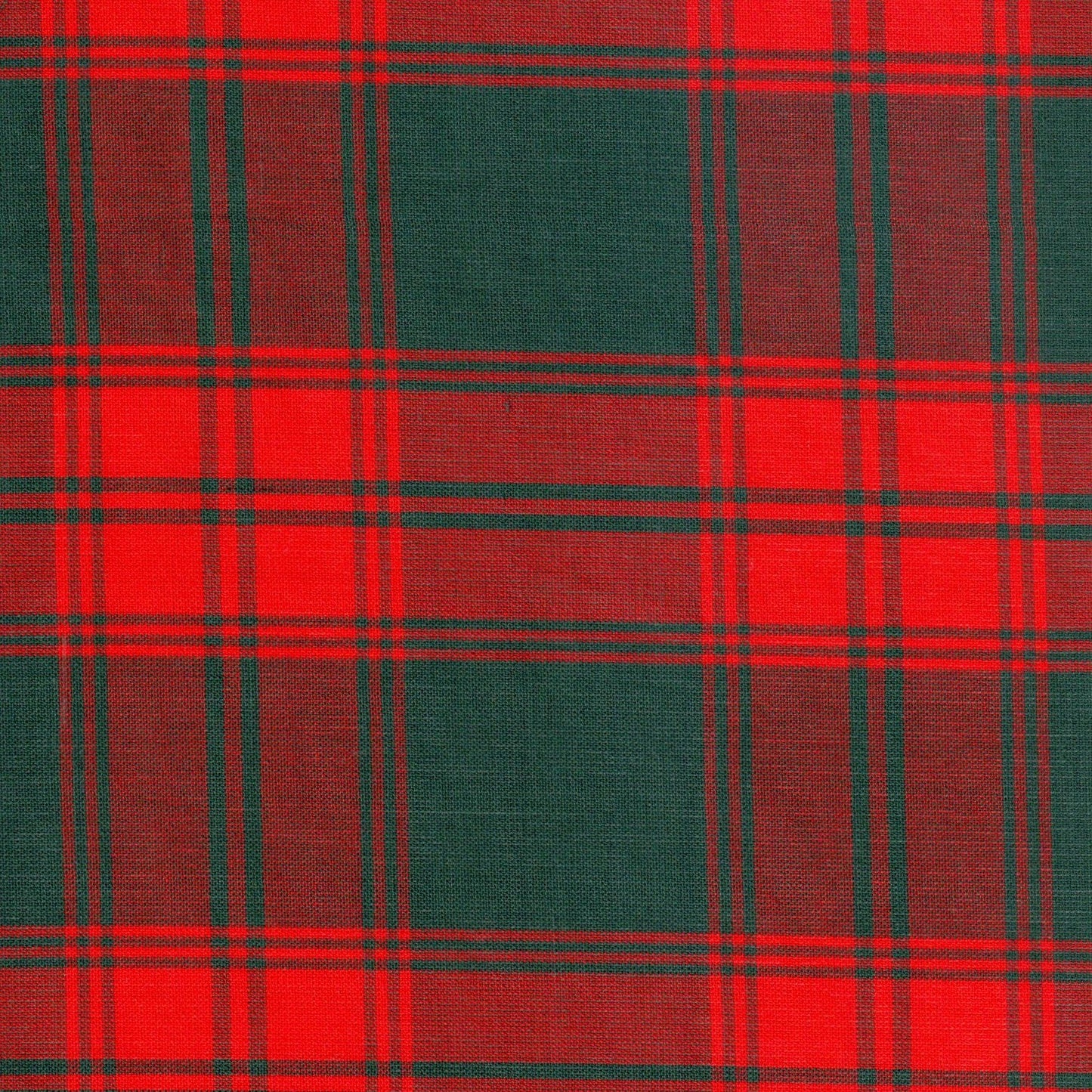 Tela Dacron roja y verde a cuadros School Line; ideal para uniformes escolares e institucionales.