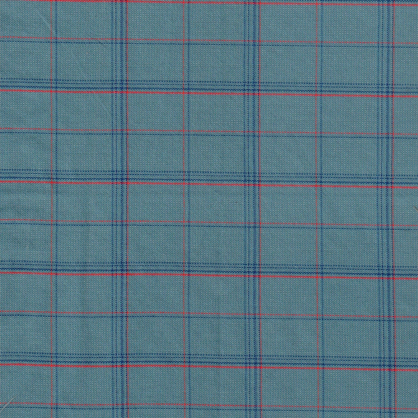 Tela 13012028 Dacron especial SchoolLine en azul y rojo a cuadros; ideal para uniformes escolares e institucionales.