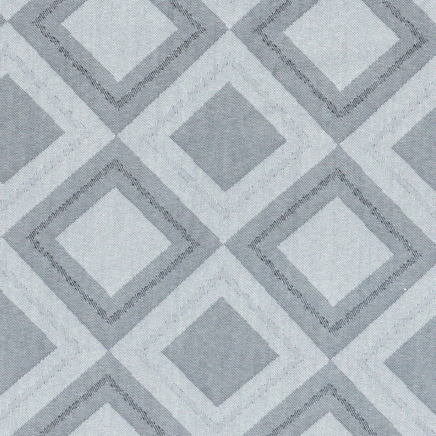 Tela Indigo claro con patrón de rombos en diamantes, ideal para uniformes escolares, SchoolLine.