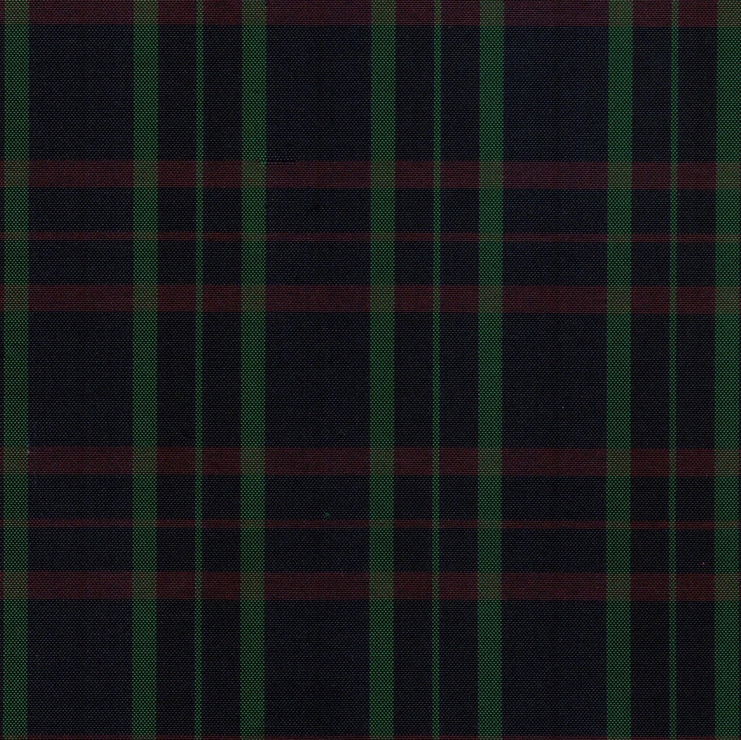 Tela escocesa de poliéster SchoolLine en verde, negro y rojo con franjas, ideal para uniformes escolares e institucionales.