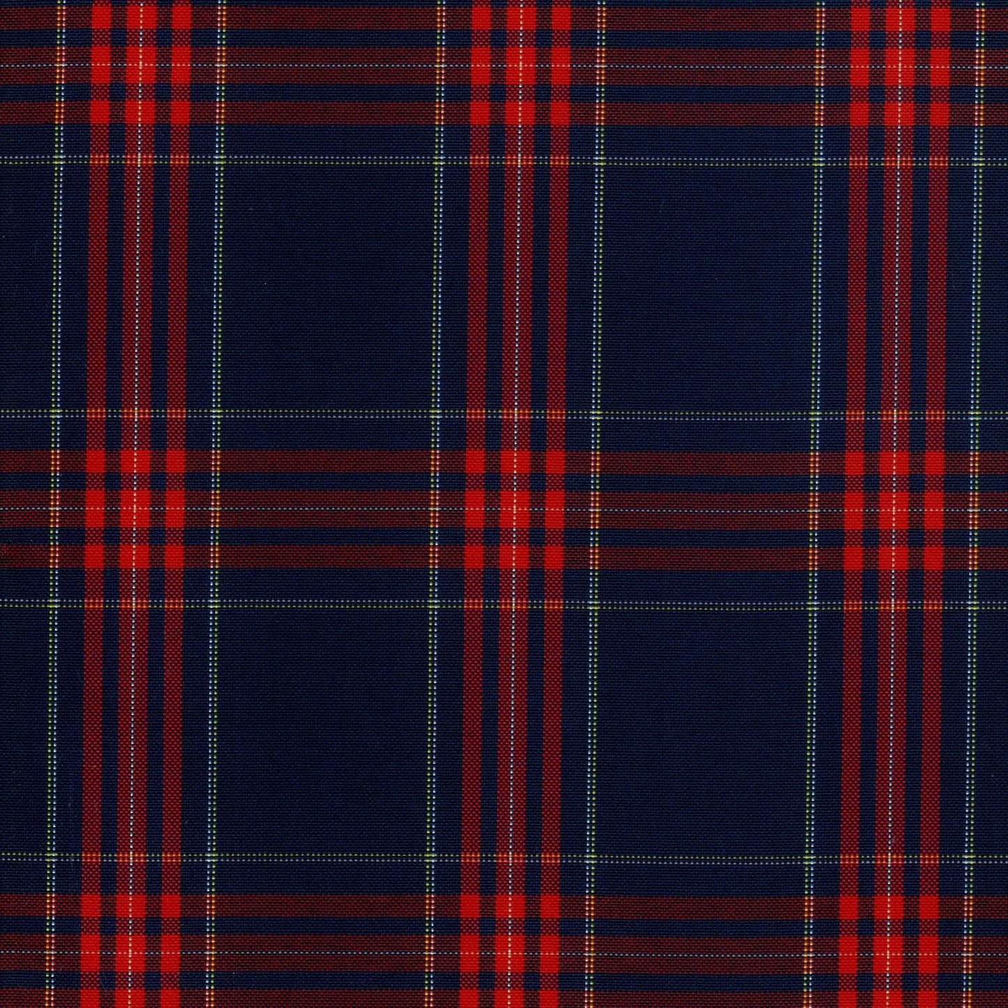 Tela escocesa de poliéster SchoolLine, tartán azul marino y rojo con líneas verdes; ideal para uniformes escolares e institucionales.