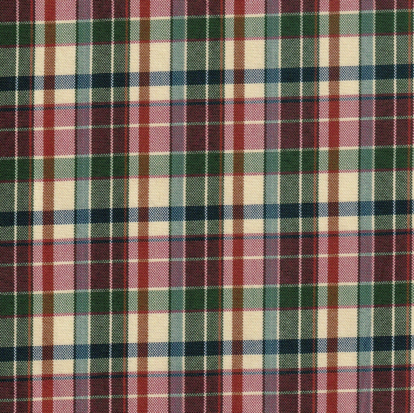 Tela escocesa de poliéster en patrón plaid multicolor (verde, rojo, crema); ideal para uniformes escolares e institucionales SchoolLine.