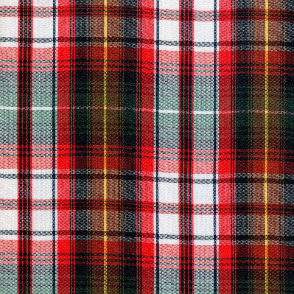 Tela polidacron escocés de SchoolLine en tonos rojo, negro y verde, tela a cuadros para uniformes escolares e institucionales.