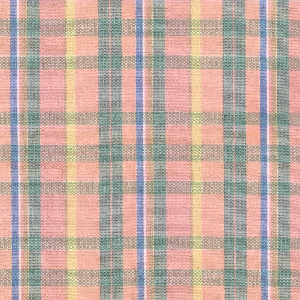 Tela polidacron escocés para uniformes escolares de SchoolLine; poliéster con estampado tartán melocotón, verde, azul y amarillo.