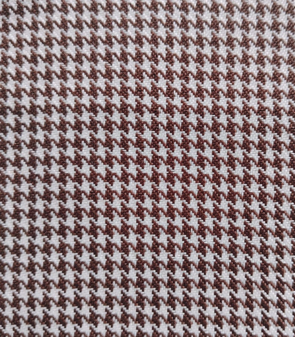Tela diagonal houndstooth marrón y blanco, poliéster, para uniformes escolares e institucionales SchoolLine 06007010 Gallineto.
