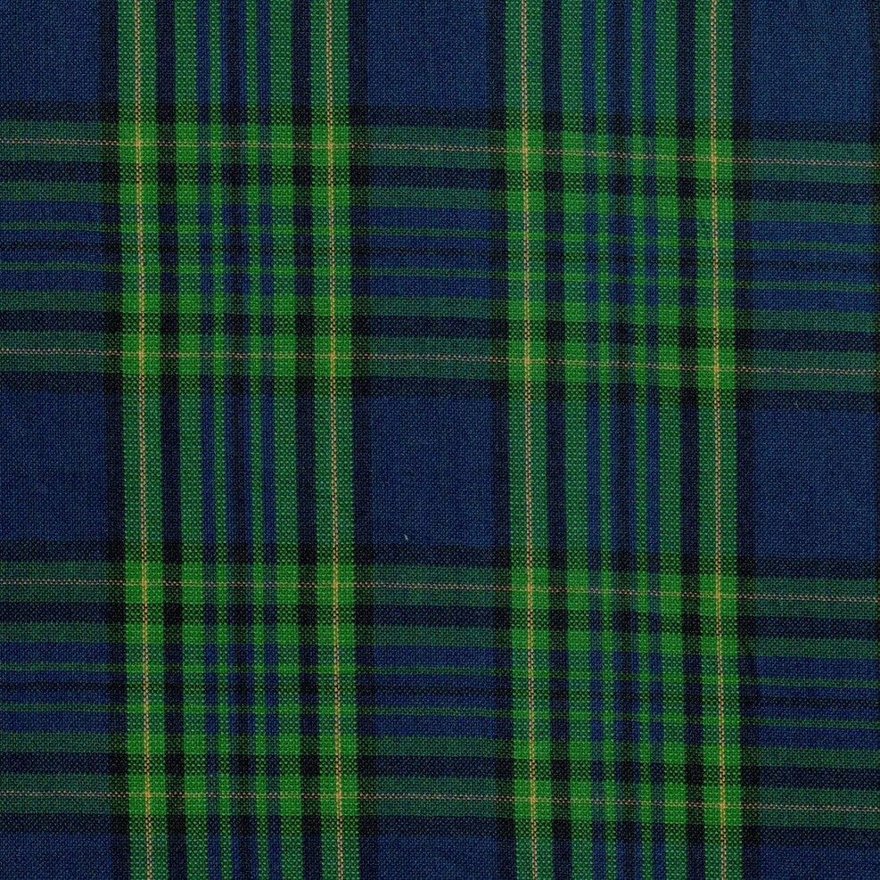 Tela de uniforme azul con franjas de color verdes y negras formando patrones de cuadros para uniforme