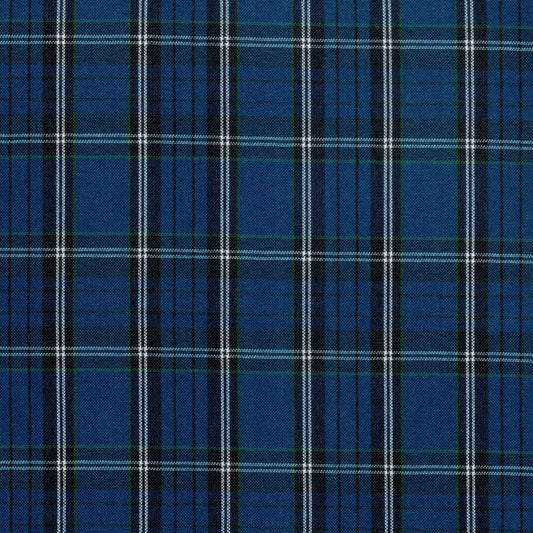 Tela escocesa en color azul con franjas negras y lineas negras y blancas para uniforme