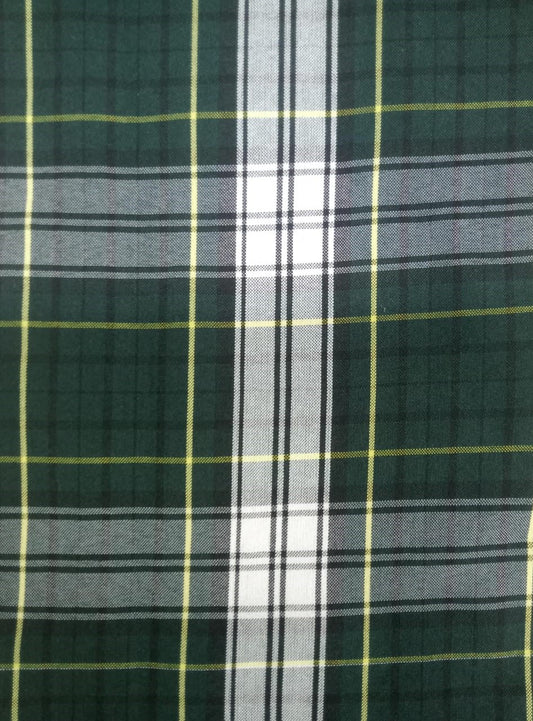 Tela con diseño vede y blanco incluyendo lineas amarillas para uniforme