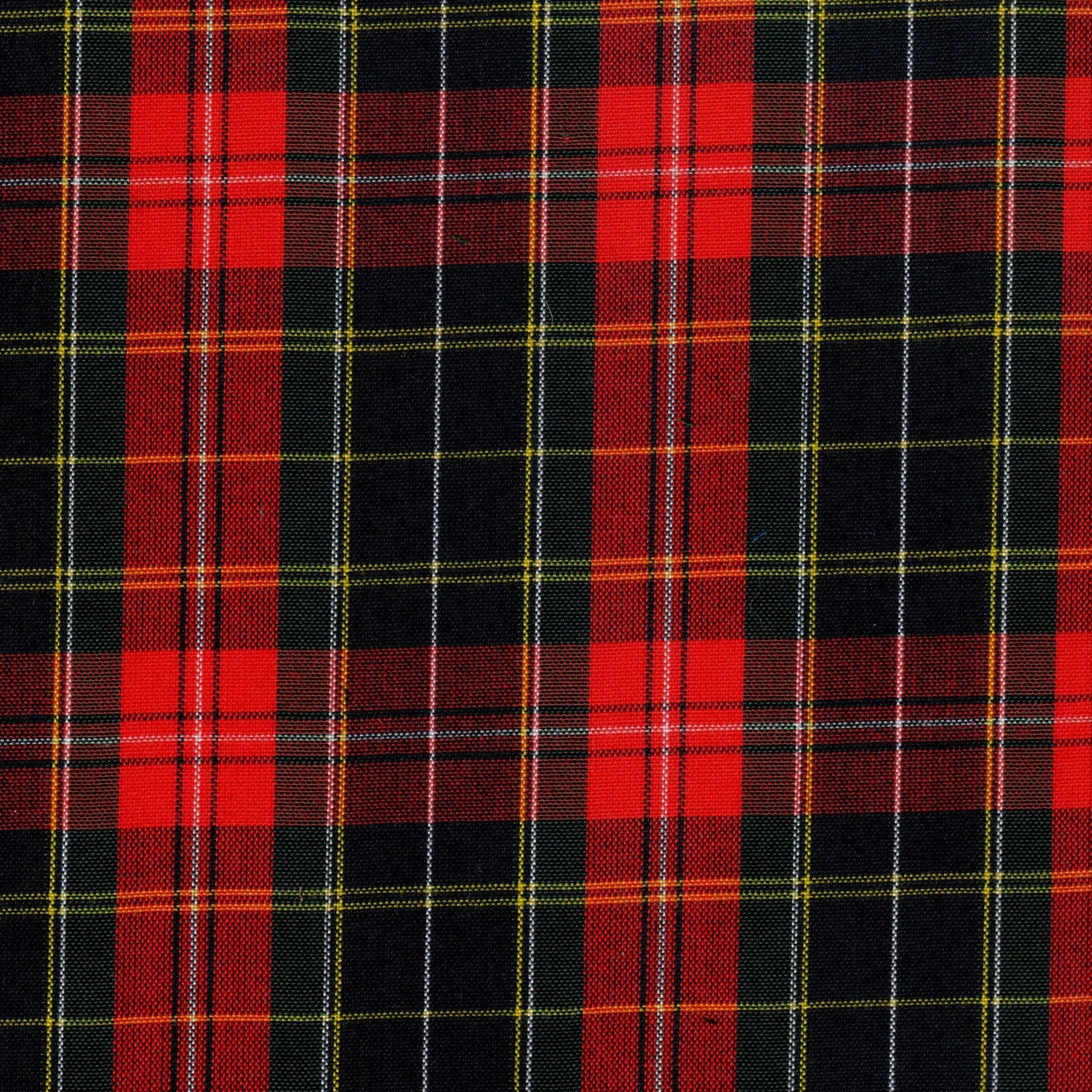 Tela Dacron SchoolLine 13002047 en plaid rojo/negro con líneas amarillas; tela ideal para uniformes escolares e institucionales.