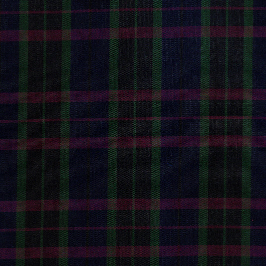 Tela Dacron SchoolLine a cuadro azul marino con rayas verde y burdeos; ideal para uniformes escolares e institucionales.