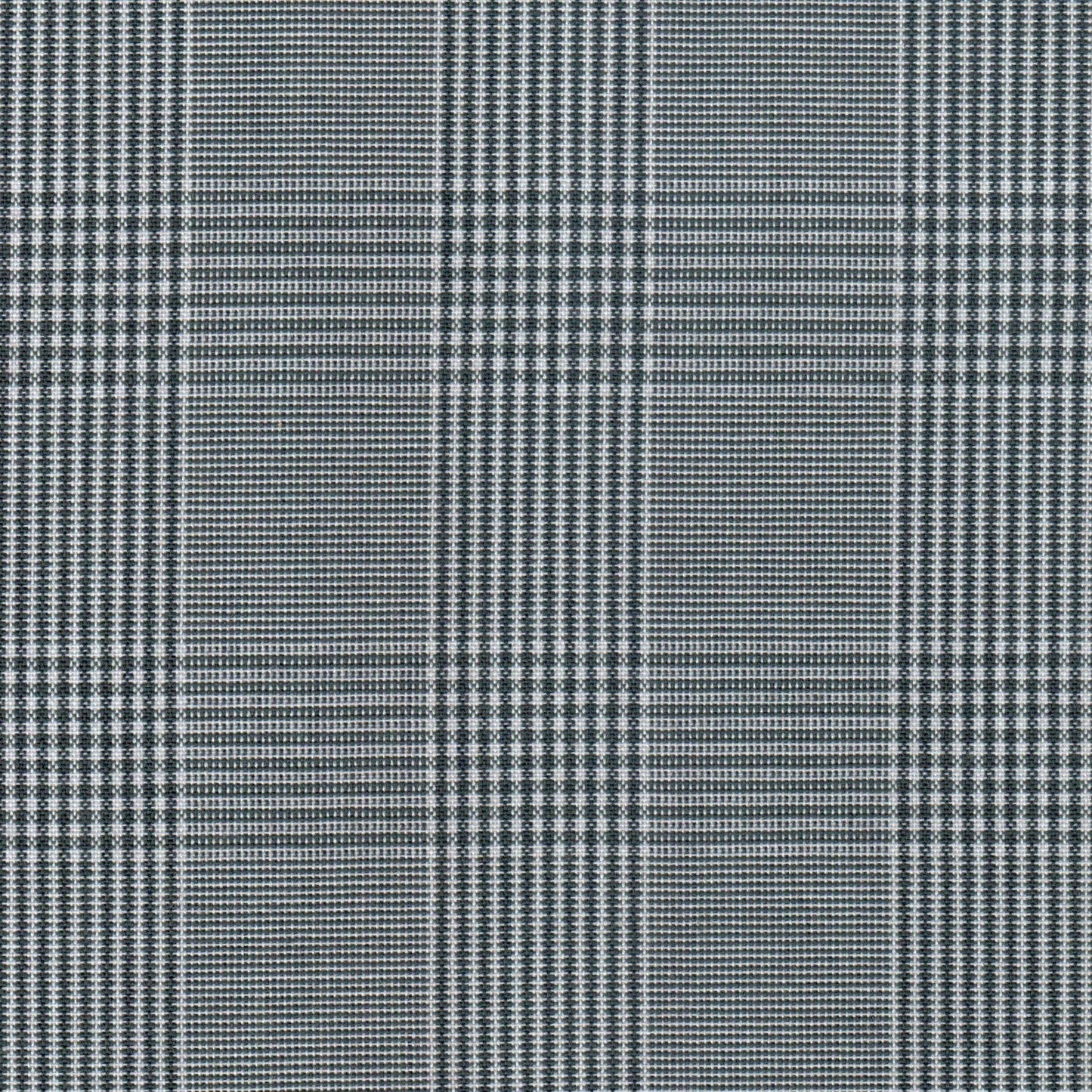 Tela 13002134 Dacron SchoolLine: tela gris y negra con patrón a cuadros, ideal para uniformes escolares e institucionales.