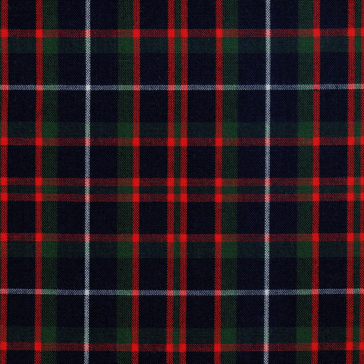 Tela Dacron con diseño tartán azul marino, rojo y verde con líneas blancas; ideal para uniformes escolares SchoolLine.