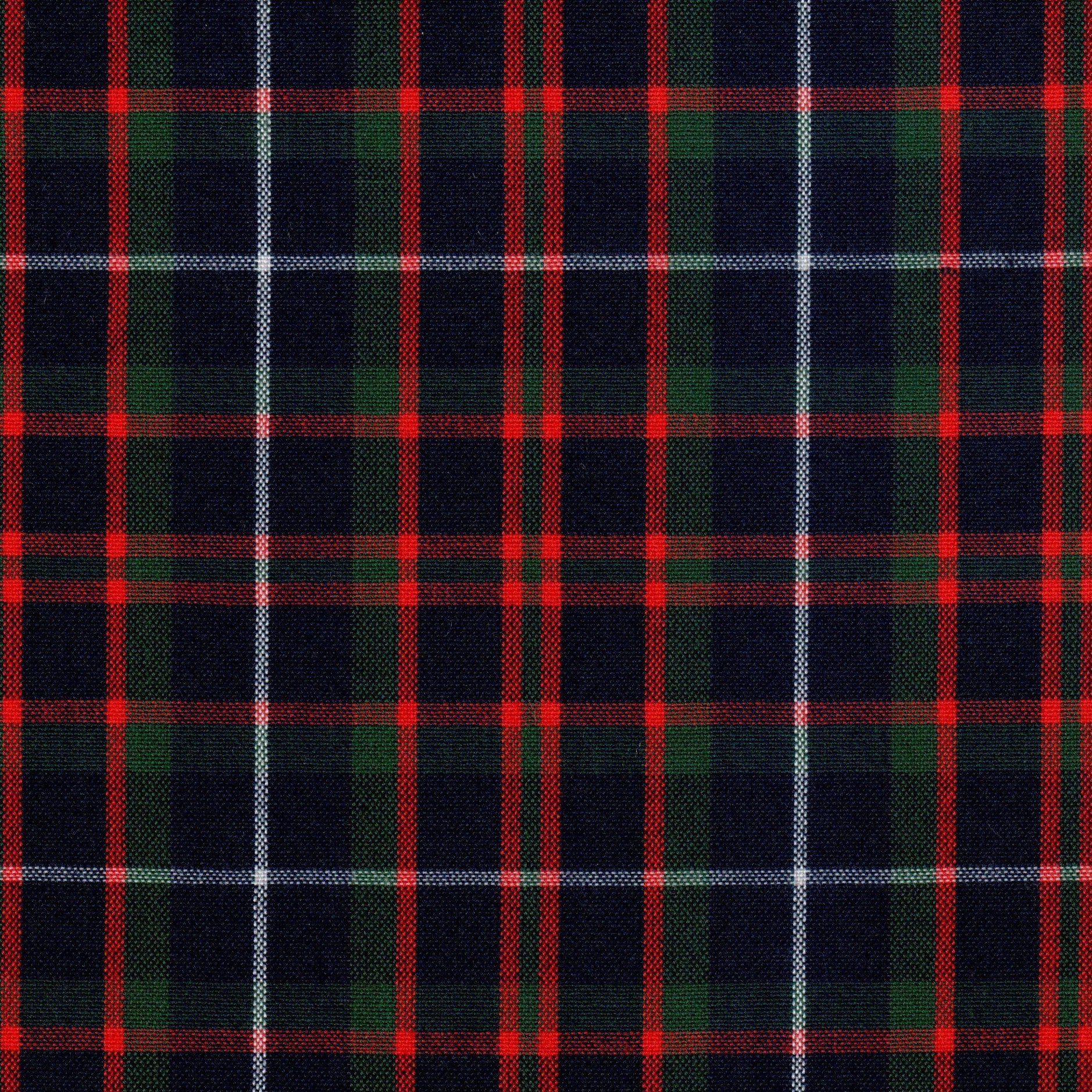 Tela Dacron con diseño tartán azul marino, rojo y verde con líneas blancas; ideal para uniformes escolares SchoolLine.
