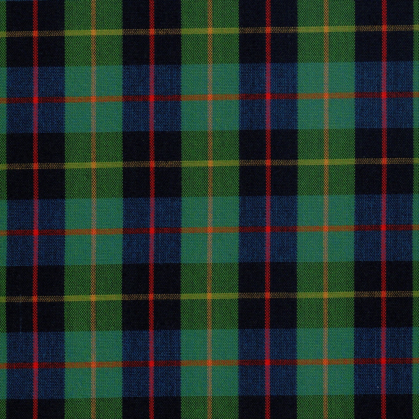 Tela Dacron SchoolLine en tartán verde, azul y rojo; tela ideal para uniformes escolares e institucionales.