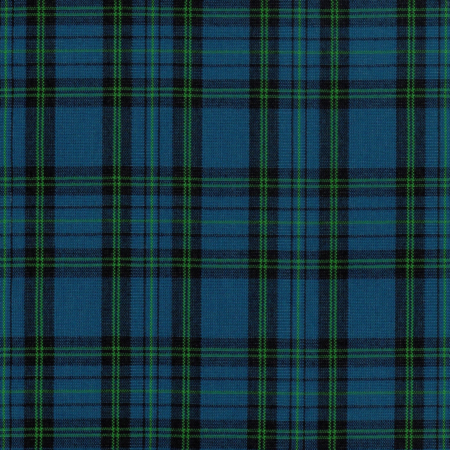 Tela azul con tartán verde y negro, tejido Dacron, ideal para uniformes escolares e institucionales de SchoolLine.