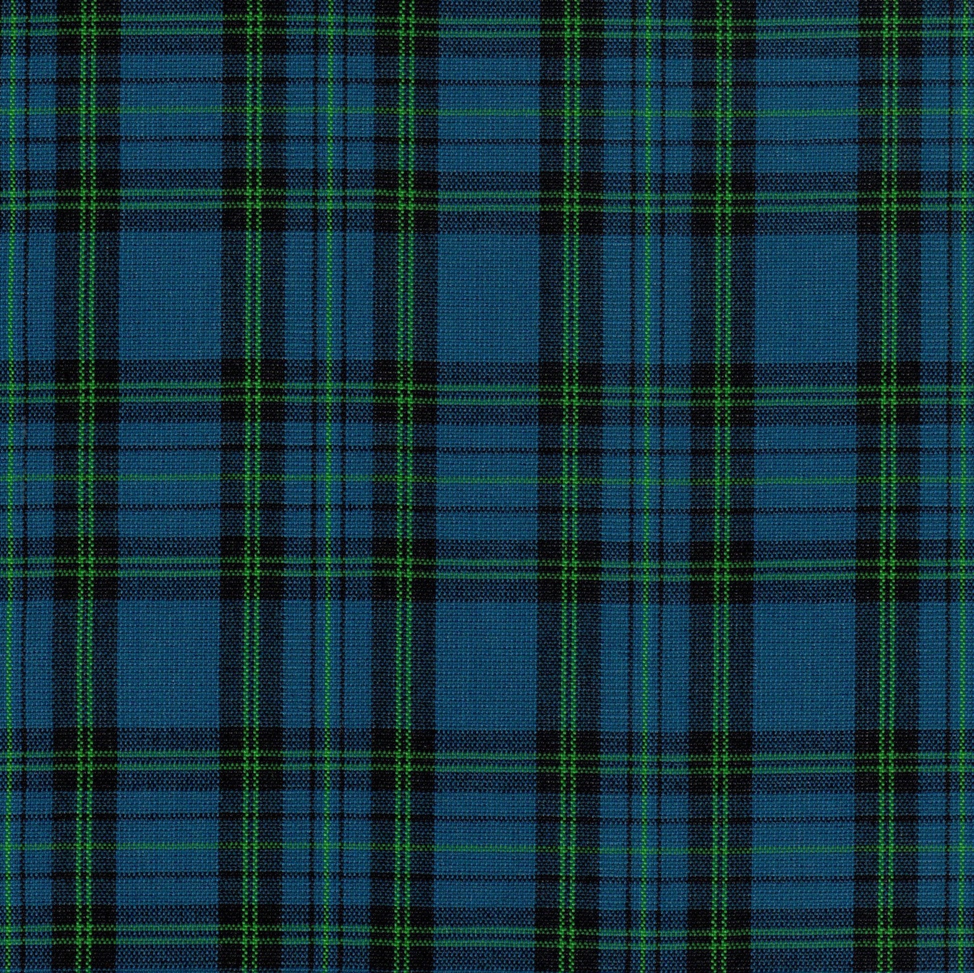 Tela azul con tartán verde y negro, tejido Dacron, ideal para uniformes escolares e institucionales de SchoolLine.