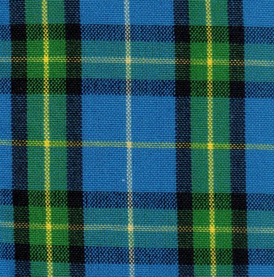 Tela azul y verde con cuadro tartán y rayas amarillas; tela Dacron para uniformes escolares SchoolLine.