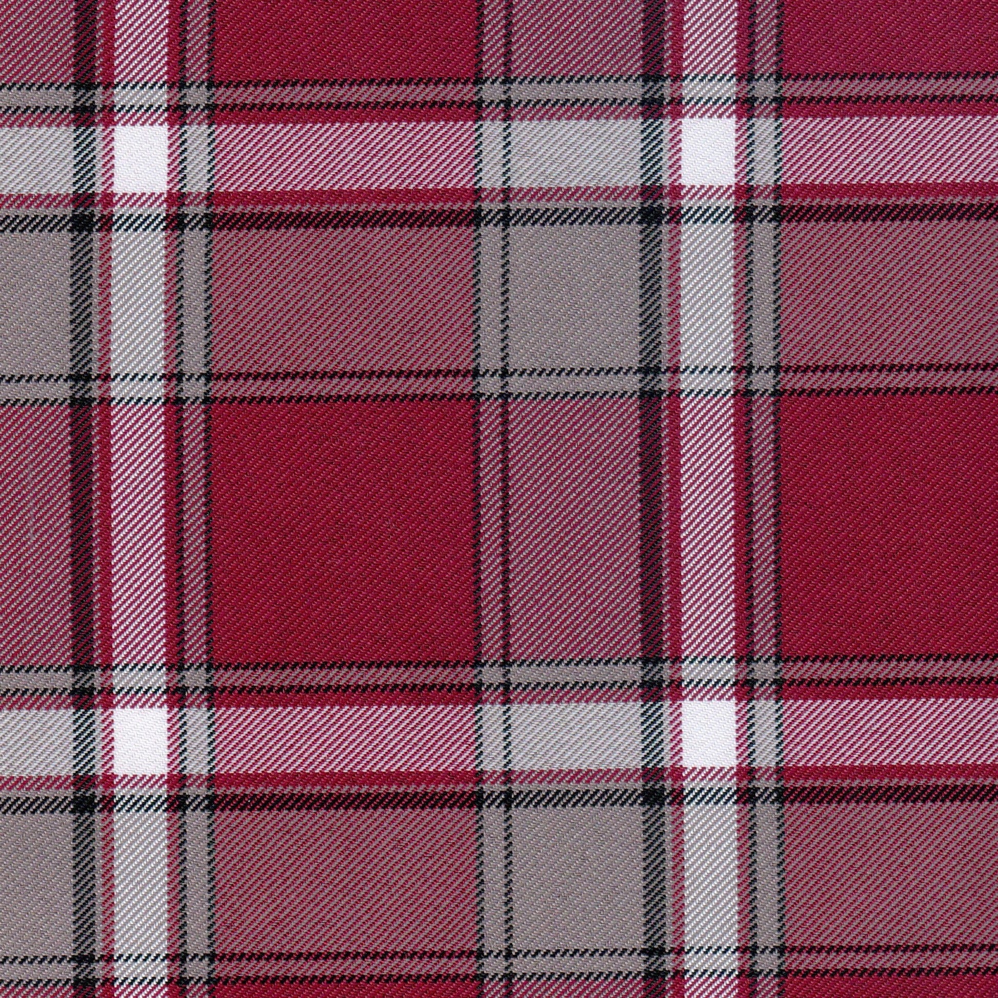 Tela diagonal de poliéster SchoolLine en rojo, blanco y negro a cuadros, ideal para uniformes escolares e institucionales.
