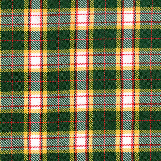 Tela de poliéster diagonal verde con cuadros amarillos y líneas rojas, ideal para uniformes escolares e institucionales; SchoolLine.