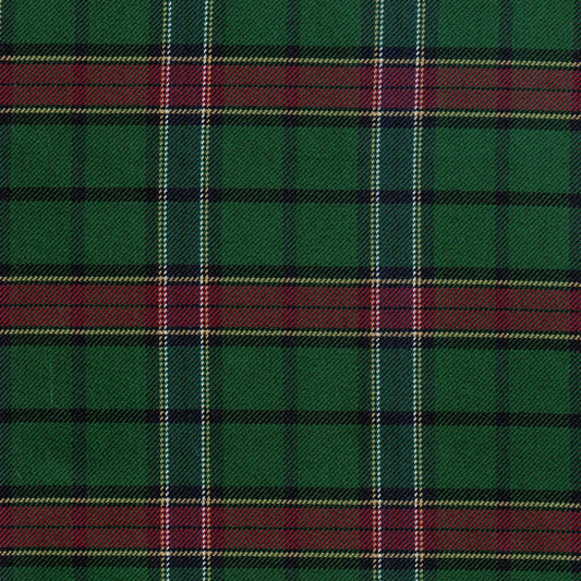 Tela diagonal de poliéster SchoolLine, verde con cuadras rojas y rayas oscuras, ideal para uniformes escolares e institucionales.