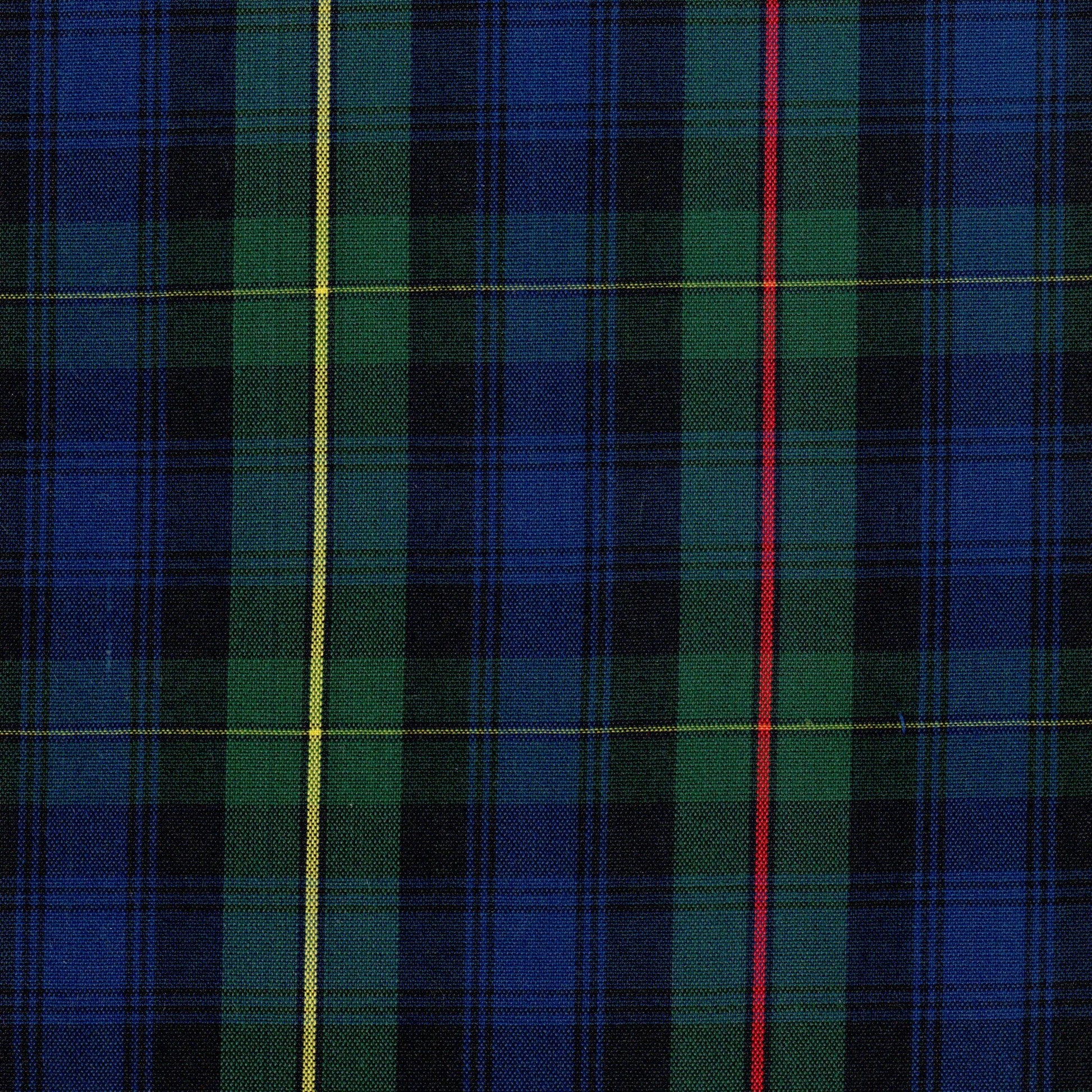Tela tartán azul, verde y rojo con líneas finas; Dacron especial SchoolLine para uniformes escolares e institucionales.