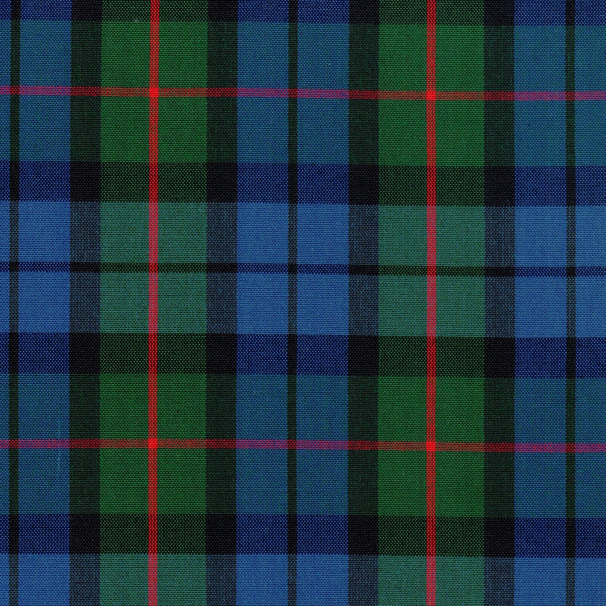 Tela SchoolLine 13012017 Dacron especial en azul, verde y rojo a cuadro; perfecta para uniformes escolares e institucionales.