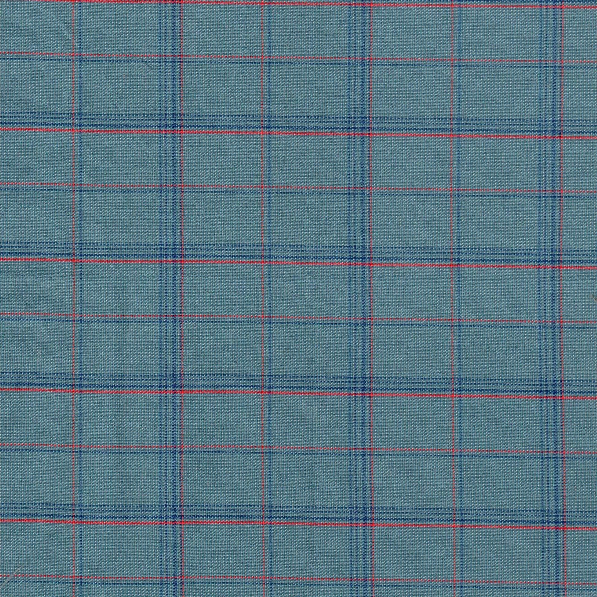 Tela 13012028 Dacron especial SchoolLine en azul y rojo a cuadros; ideal para uniformes escolares e institucionales.