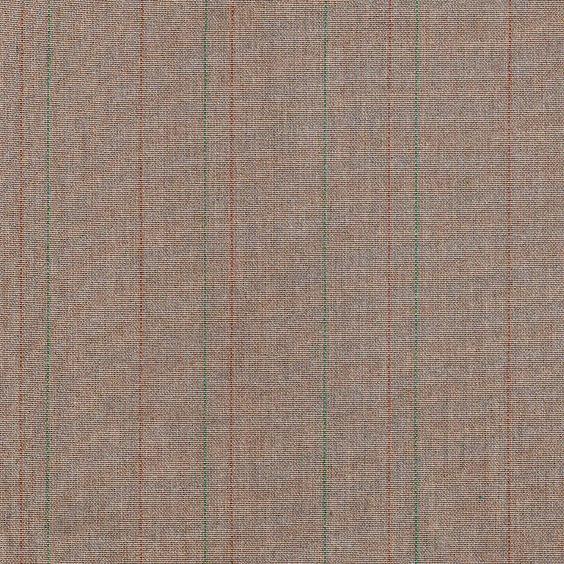 Tela jaspeada beige con rayas verticales rojas y verdes; ideal para uniformes escolares e institucionales (SchoolLine)