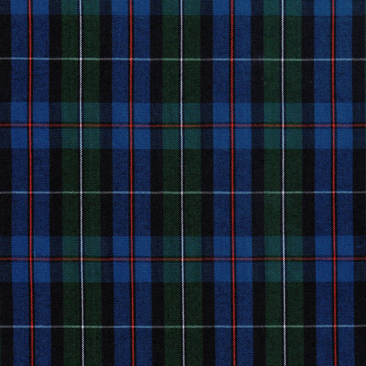 Tela jacquard poly kent SchoolLine 13033028 en tartán azul, verde y negro con líneas rojas, ideal para uniformes escolares.