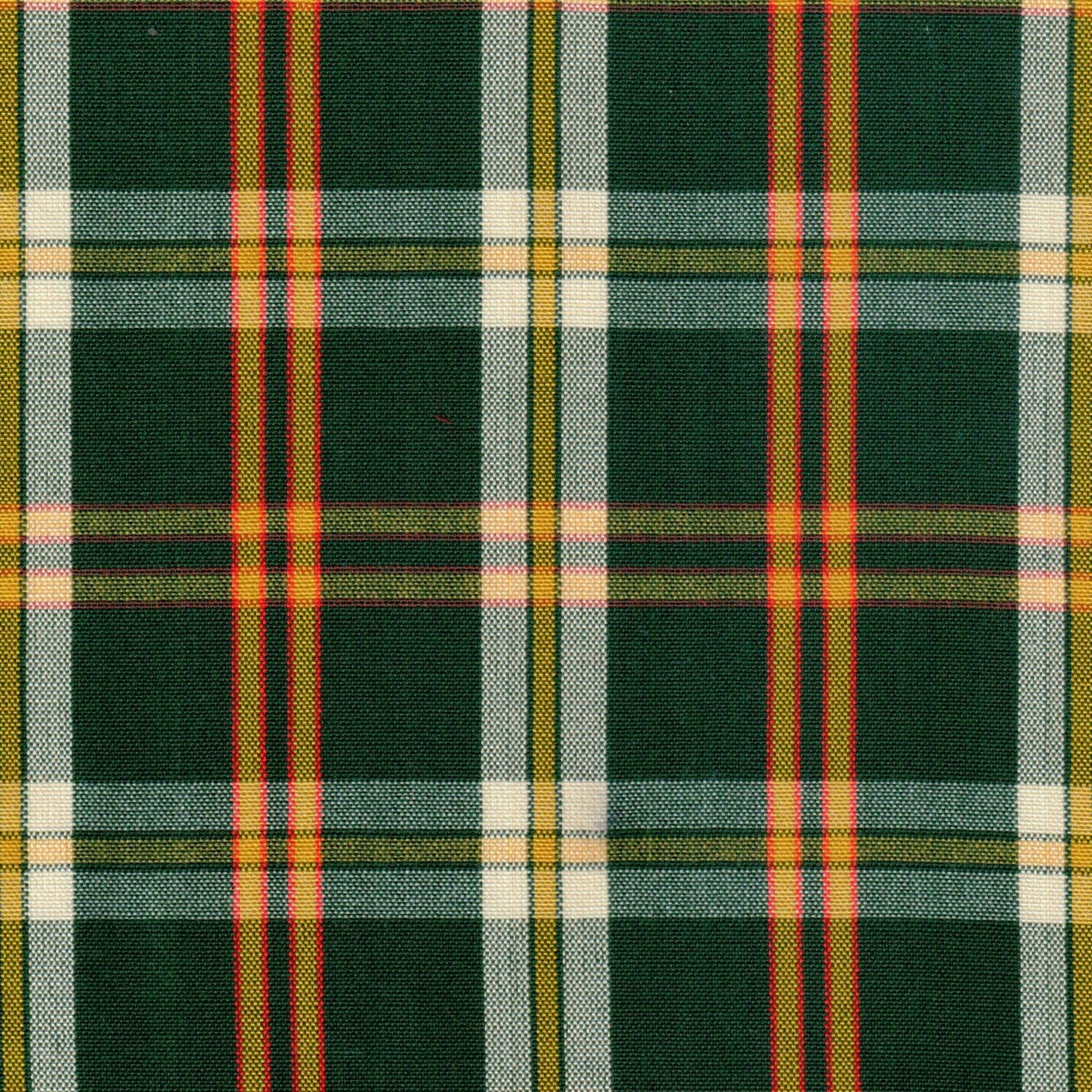 Tela jacquard tafetán verde oscuro con rayas blancas, amarillas y rojas; ideal para uniformes escolares e institucionales SchoolLine