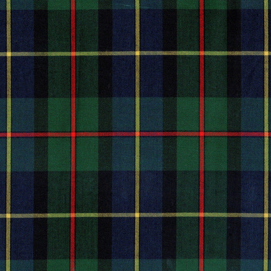 Tela Jacquard tafetán SchoolLine, cuadros azul marino, verde y rojo con líneas amarillas; ideal para uniformes escolares e institucionales.