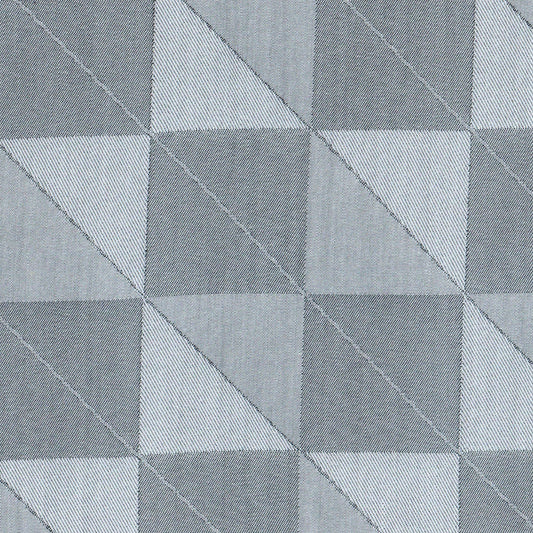Tela 66002023 Indigo clear; gris claro con triángulos geométricos en tela tejida, ideal para uniformes escolares e institucionales