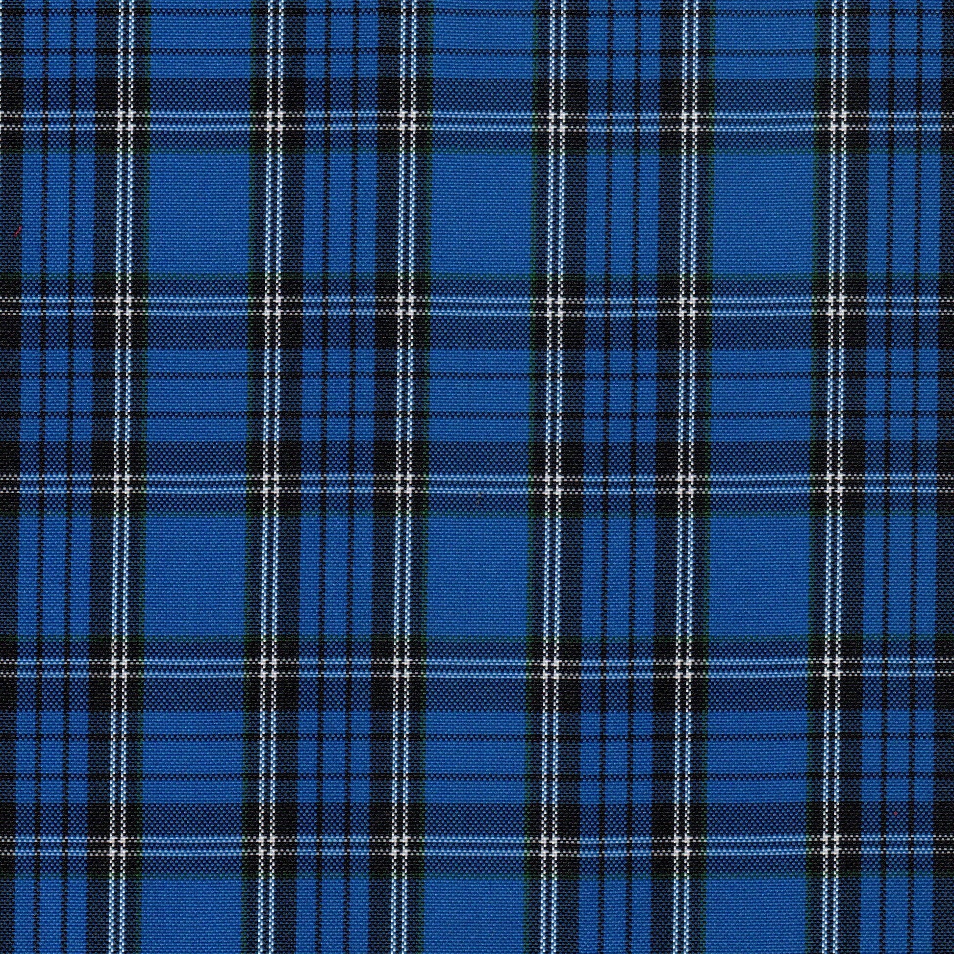 Tela escocesa de poliéster azul y negro con cuadros blancos; ideal para uniformes escolares e institucionales SchoolLine.