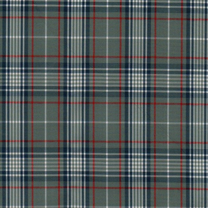 Tela escocesa de poliéster SchoolLine en cuadros gris, azul marino y rojo; ideal para uniformes escolares e institucionales.