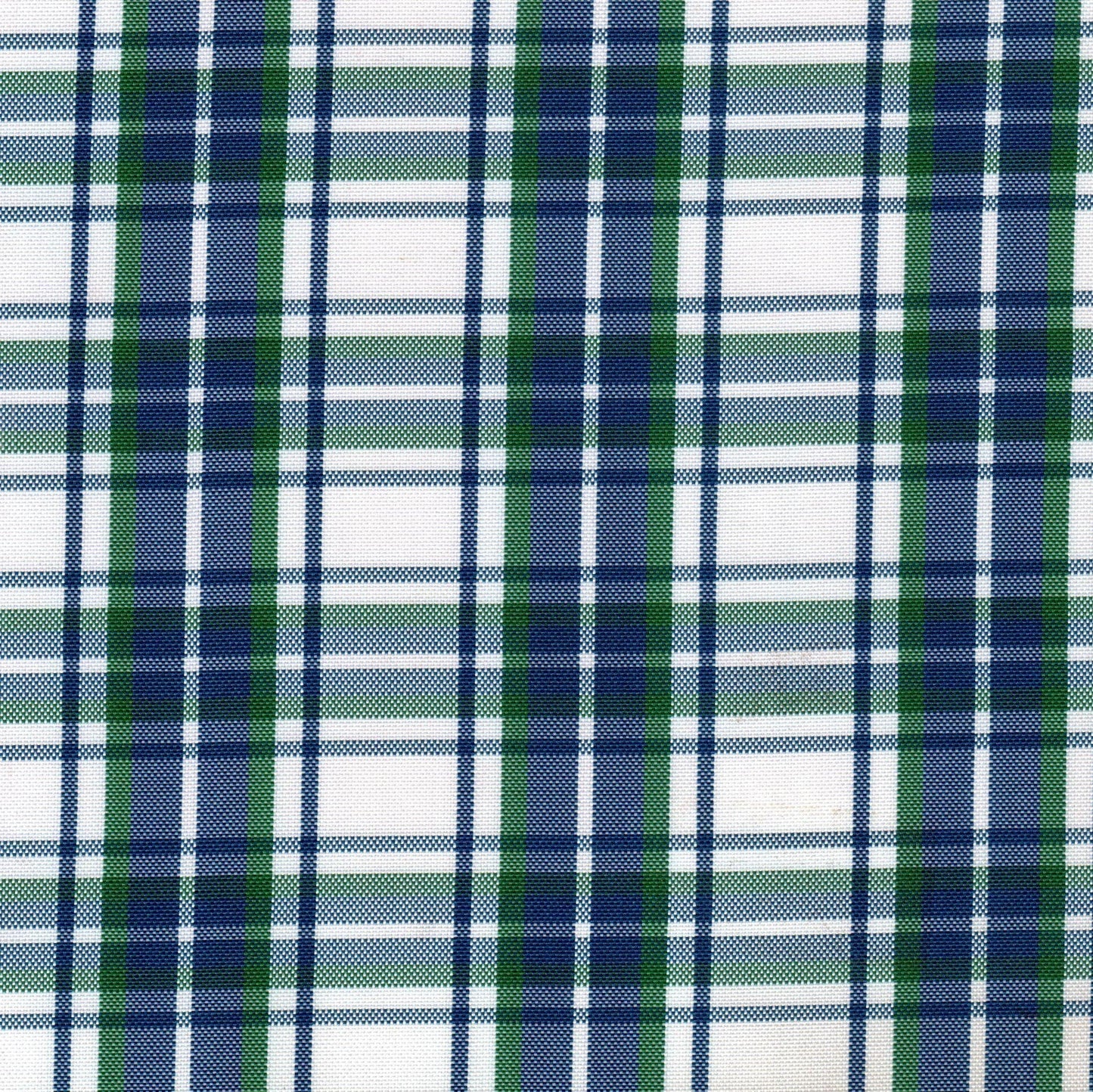 Tela escocesa de poliéster SchoolLine, diseño a cuadros azul, verde y blanco, ideal para uniformes escolares e institucionales.