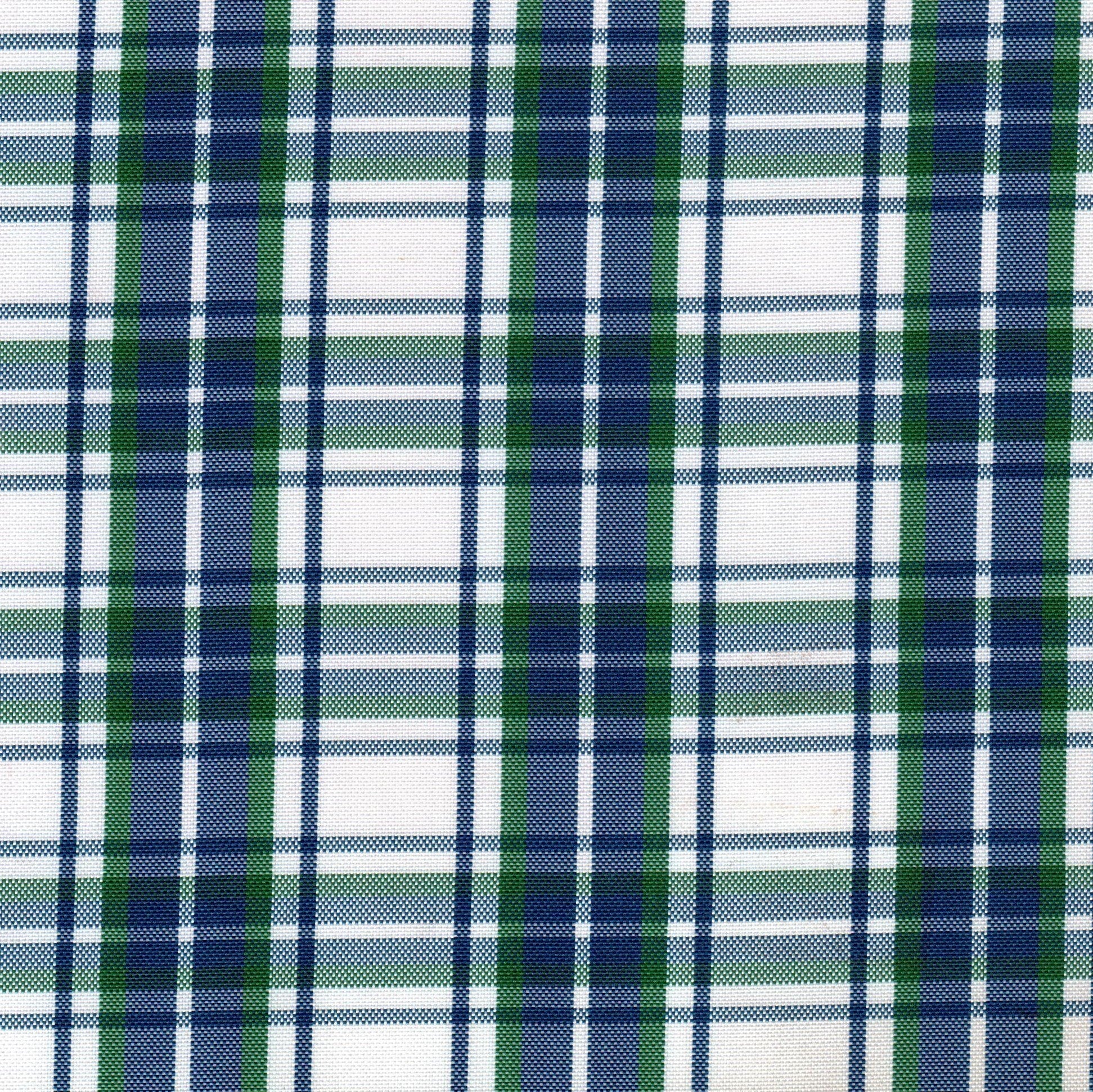 Tela escocesa de poliéster SchoolLine, diseño a cuadros azul, verde y blanco, ideal para uniformes escolares e institucionales.