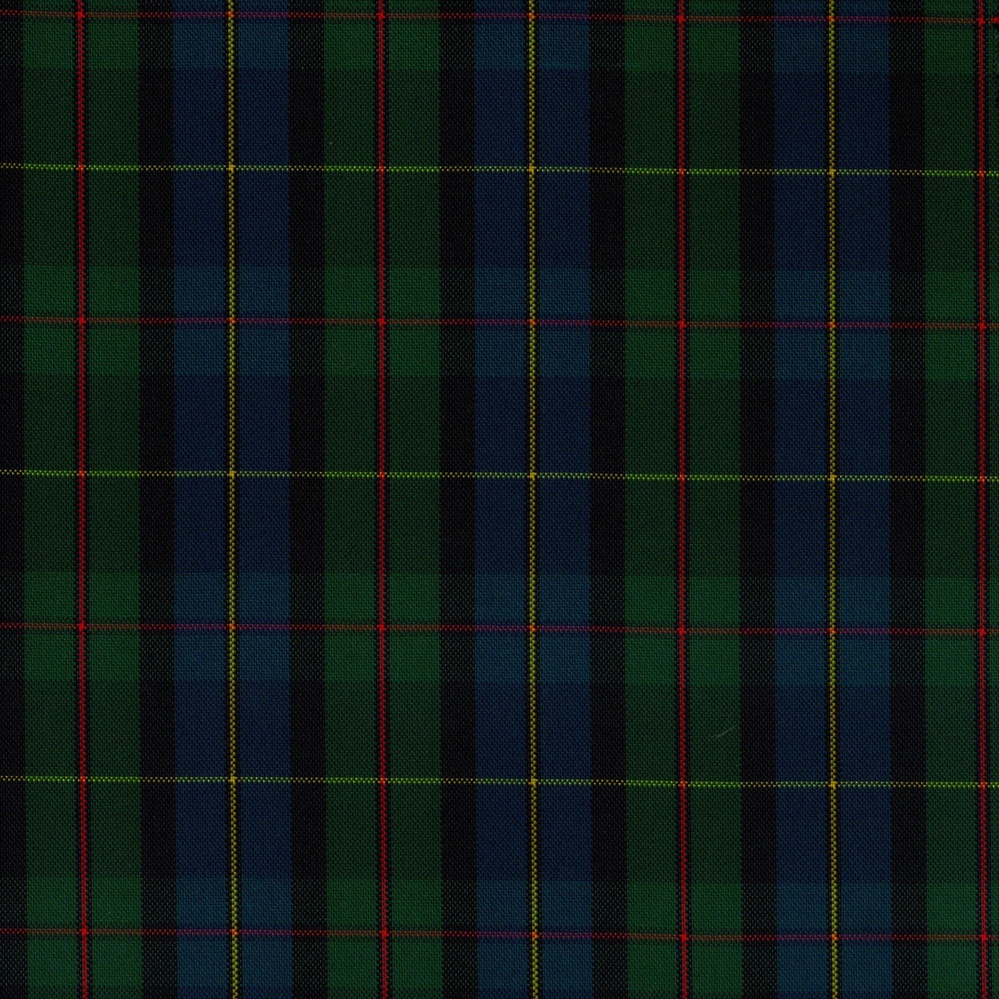 Tela escocesa de poliéster SchoolLine verde, azul y negro, con líneas rojas y amarillas; ideal para uniformes escolares e institucionales