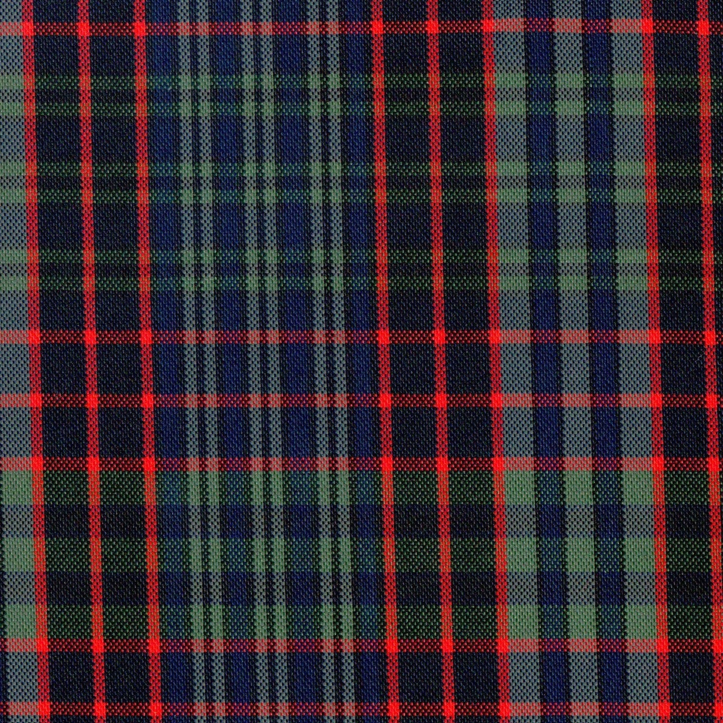 Tela escocesa de poliéster SchoolLine, tartán azul marino, verde y rojo; ideal para uniformes escolares e institucionales.