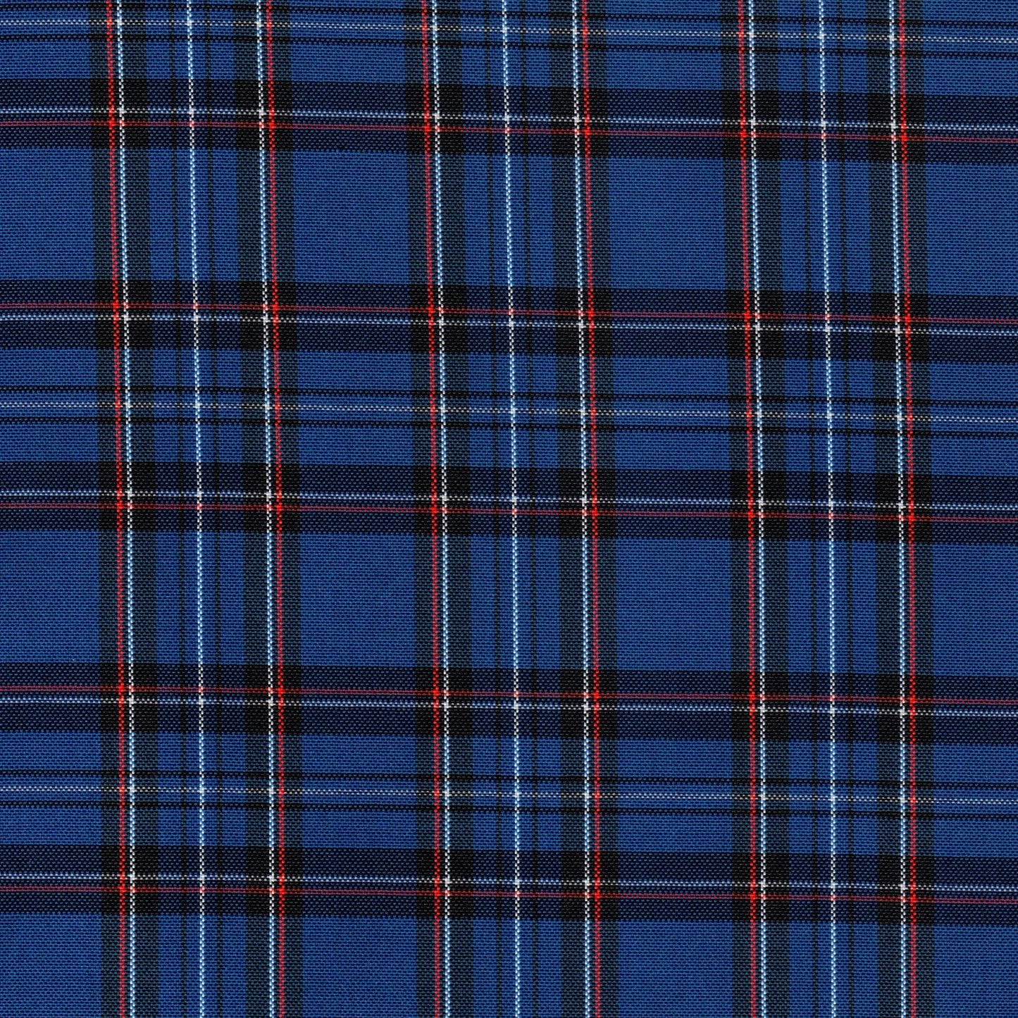 Tela escocesa de poliéster azul con cuadros rojos y negros; ideal para uniformes escolares e institucionales SchoolLine.