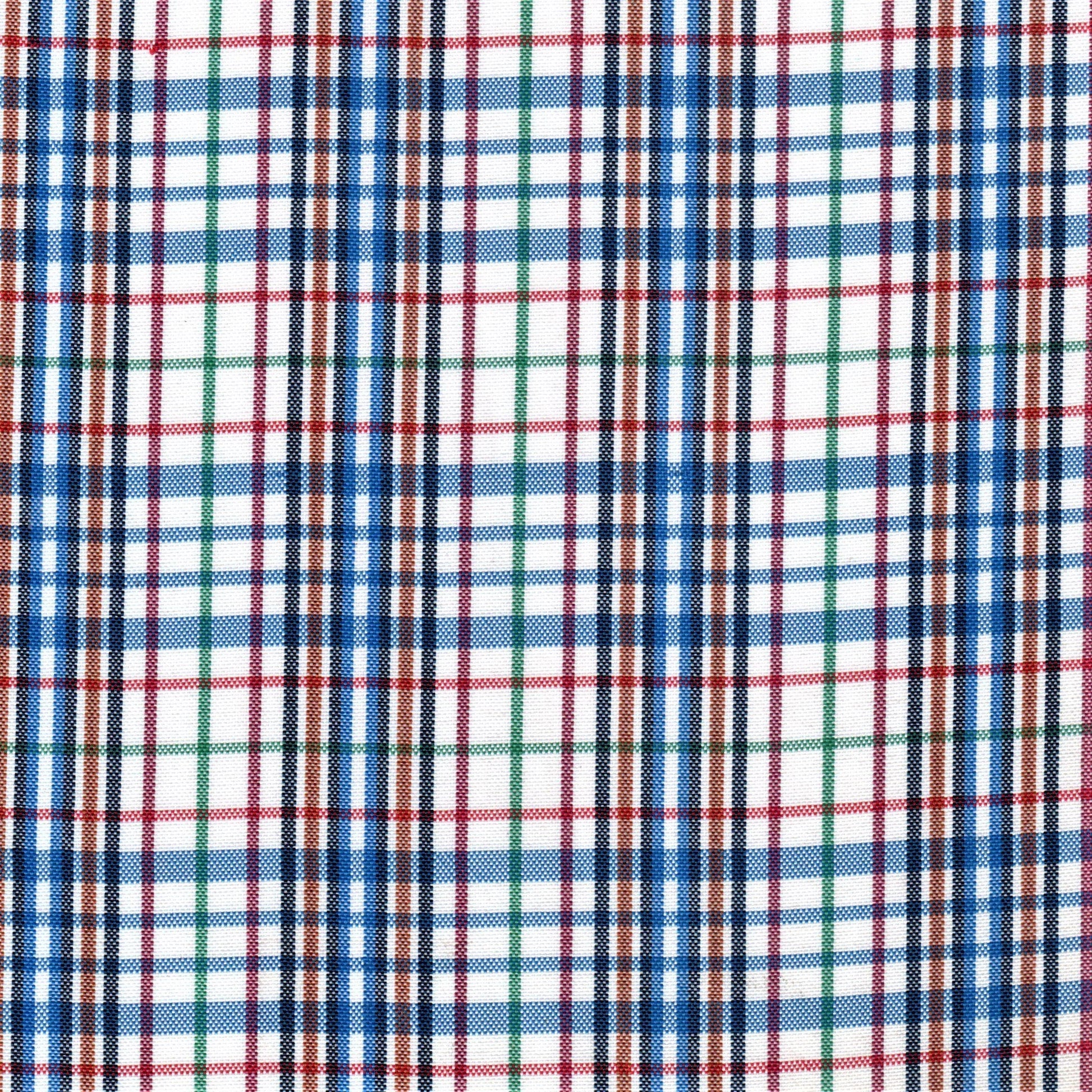 Tela escocesa de poliéster SchoolLine en cuadro tartán azul, rojo, verde y blanco, ideal para uniformes escolares e institucionales.