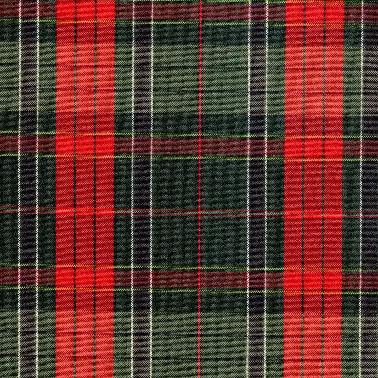 Tela escocesa de poliéster SchoolLine con tartán rojo y verde, líneas blancas; ideal para uniformes escolares.