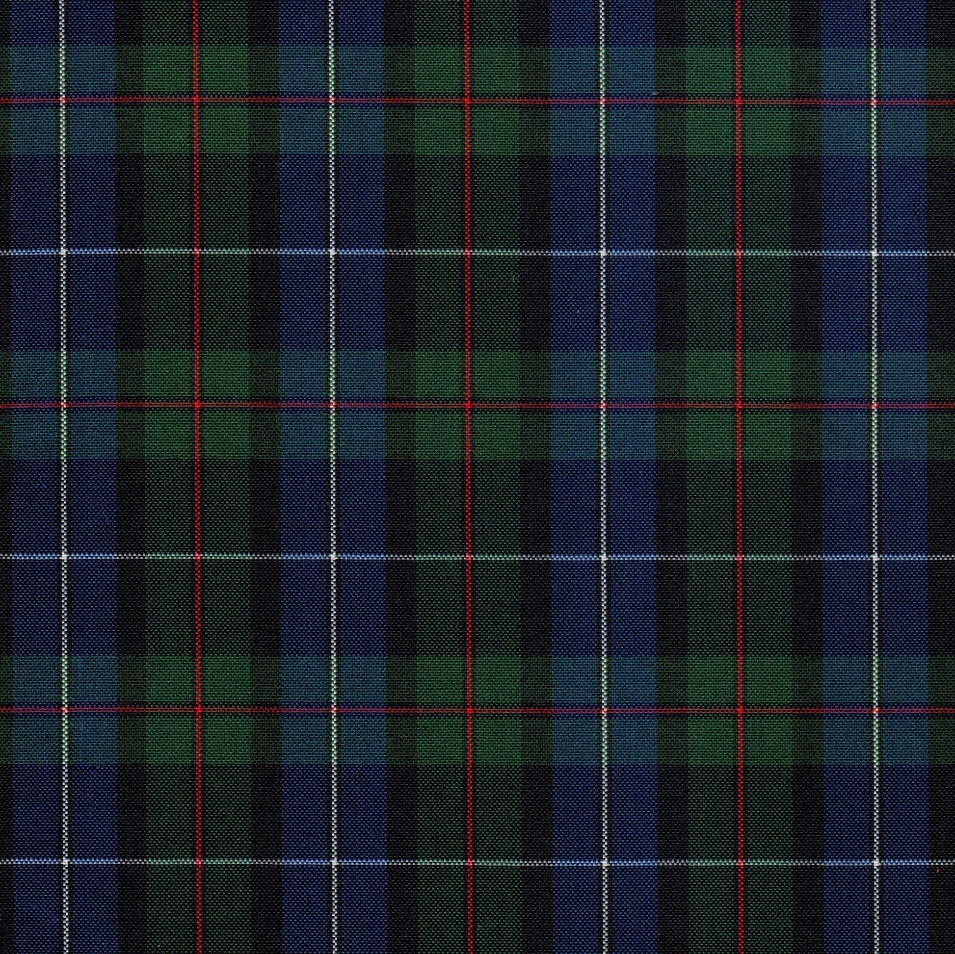 Tela escocesa de poliéster SchoolLine, patrón tartán azul y verde con líneas rojas, ideal para uniformes escolares.