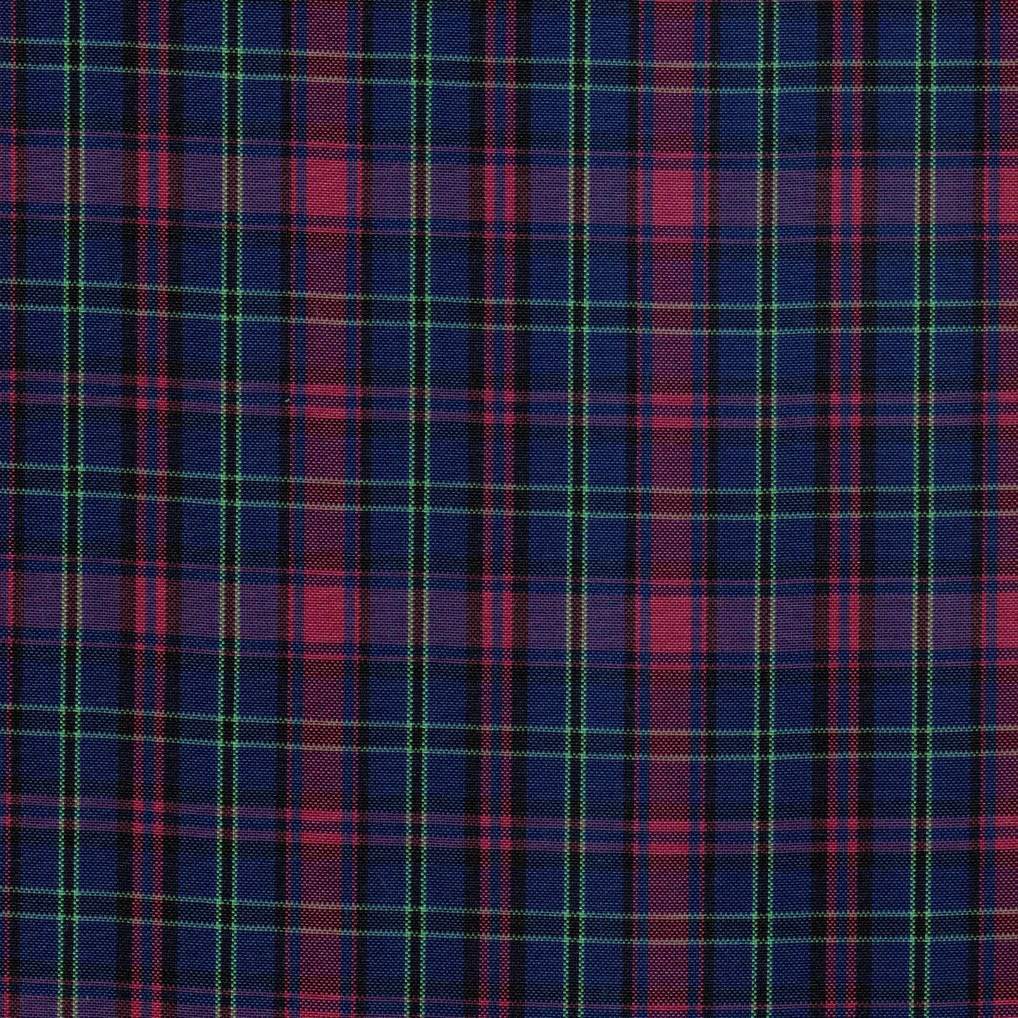 Tela escocesa de poliéster SchoolLine, patrón tartán azul, rojo y verde; ideal para uniformes escolares e institucionales.