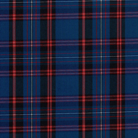 Tela escocesa de poliéster azul con acentos rojos y negros, ideal para uniformes escolares e institucionales