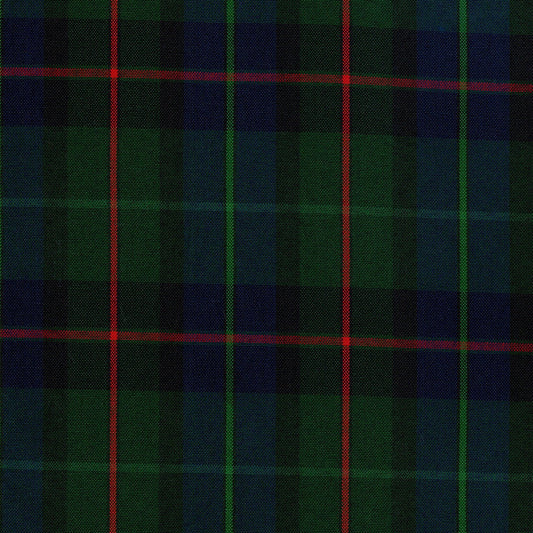 Tela escocesa de poliéster SchoolLine en cuadros verde, azul marino y rojo, ideal para uniformes escolares.