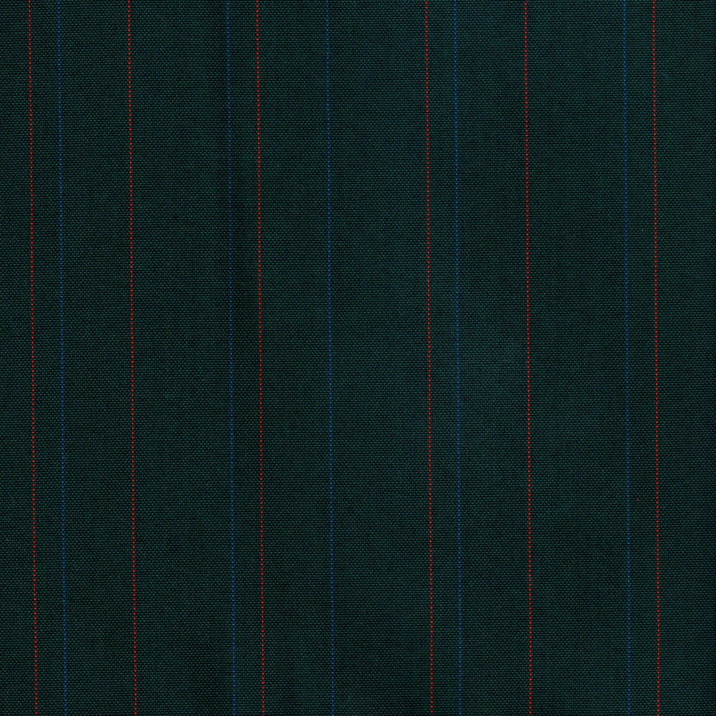 Tela escocesa de poliéster SchoolLine, verde oscuro con rayas rojas y azules, para uniformes escolares e institucionales.