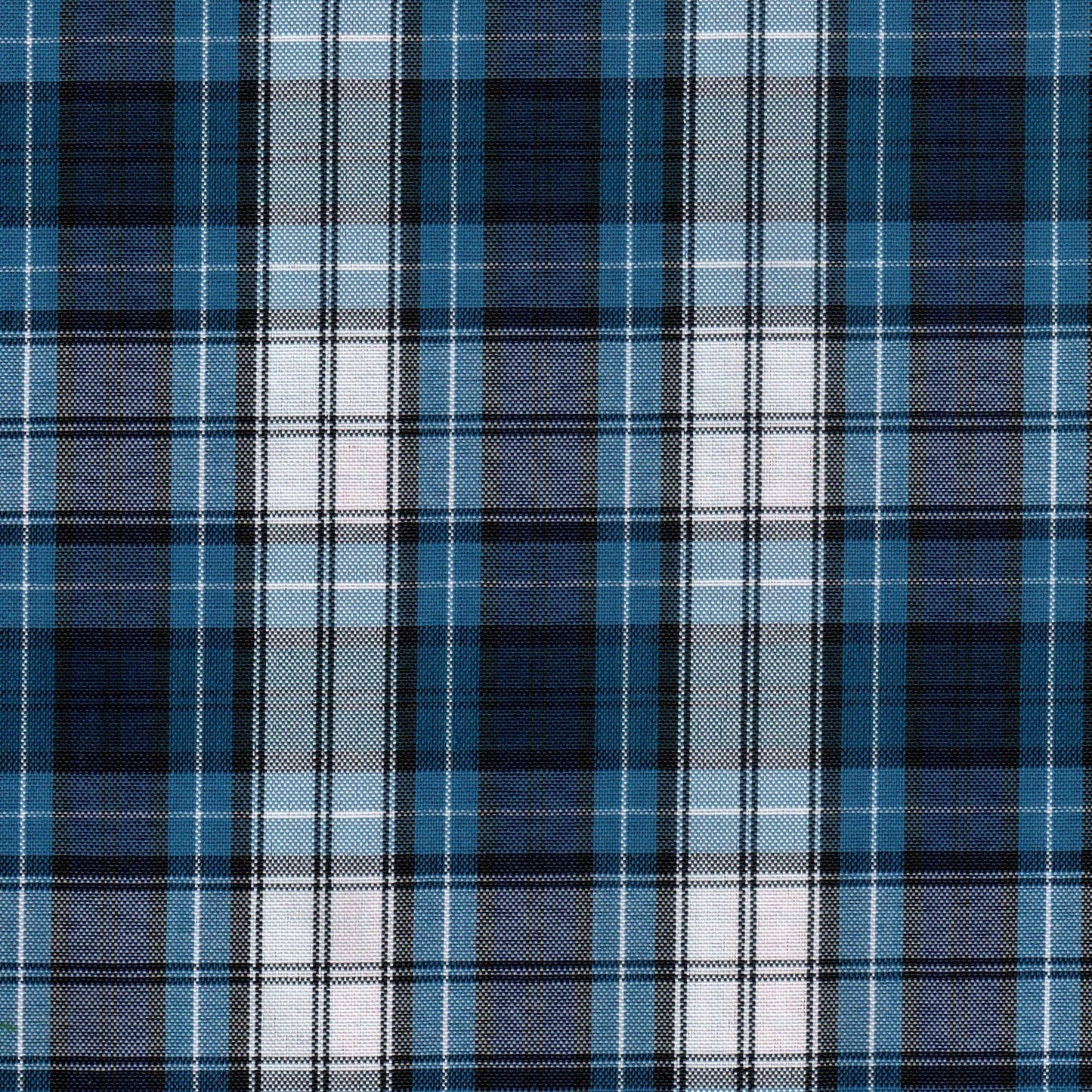 Tela escocesa de poliéster SchoolLine azul, negro y blanco; clásica para uniformes escolares e institucionales.